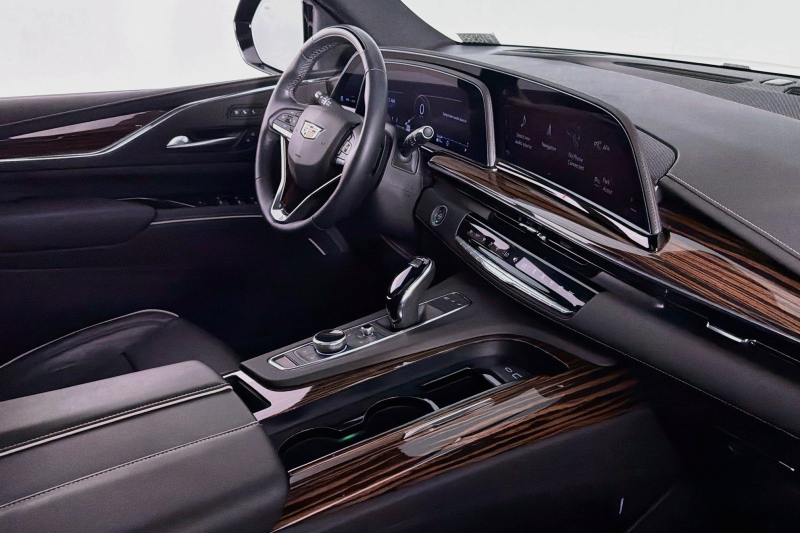 Used 2024 Cadillac Escalade Premium Luxury w/ LPO, Floor Liner Package AWD/4WD image 17