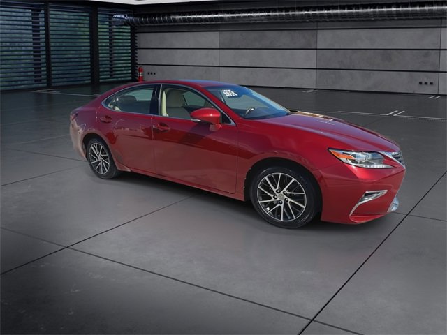 Used 2016 Lexus ES 350 image 2