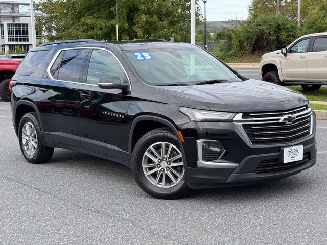 Used 2023 Chevrolet Traverse LT w/ LPO, Floor Liner Package