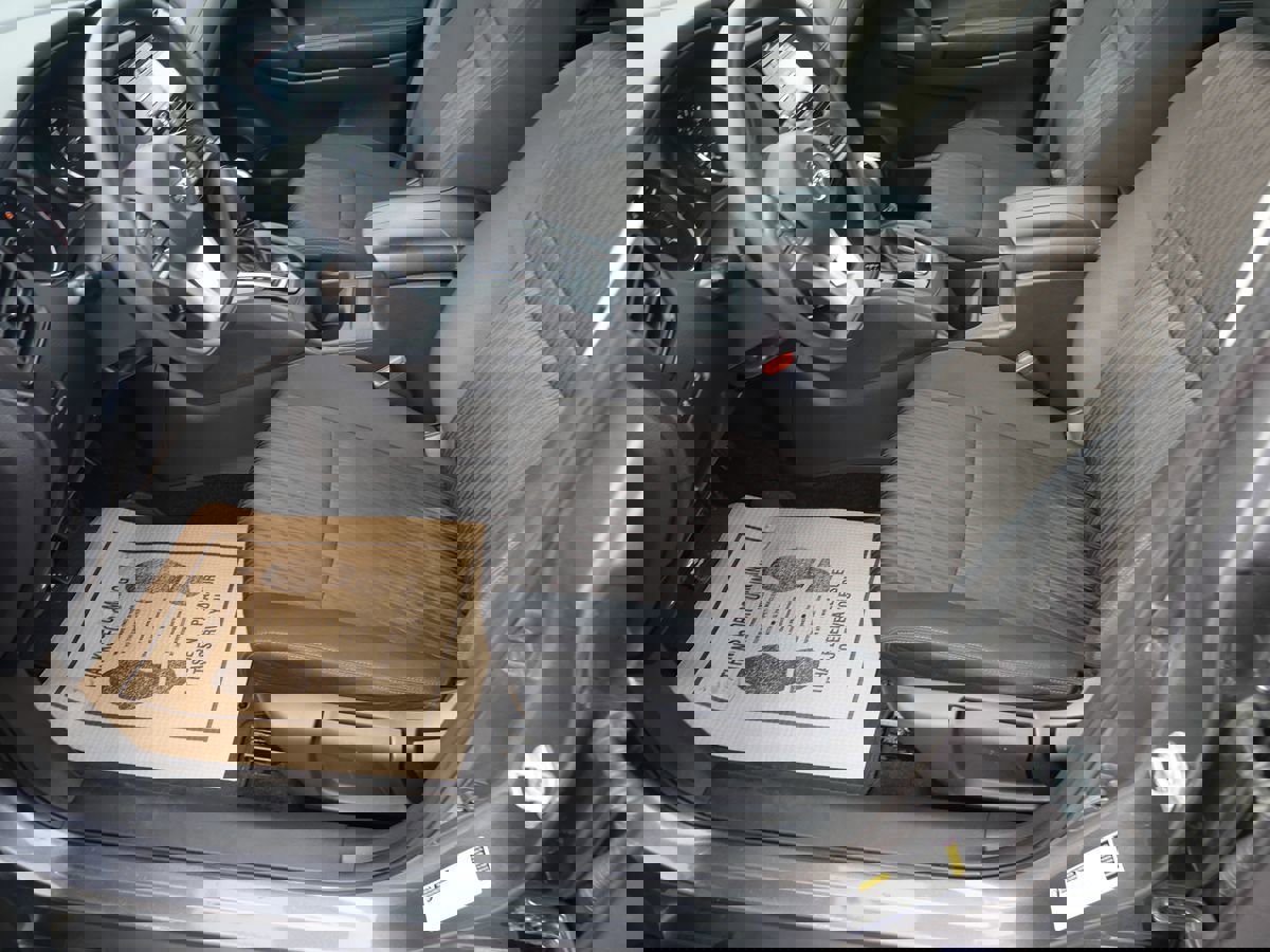 Used 2017 Nissan Rogue S image 10