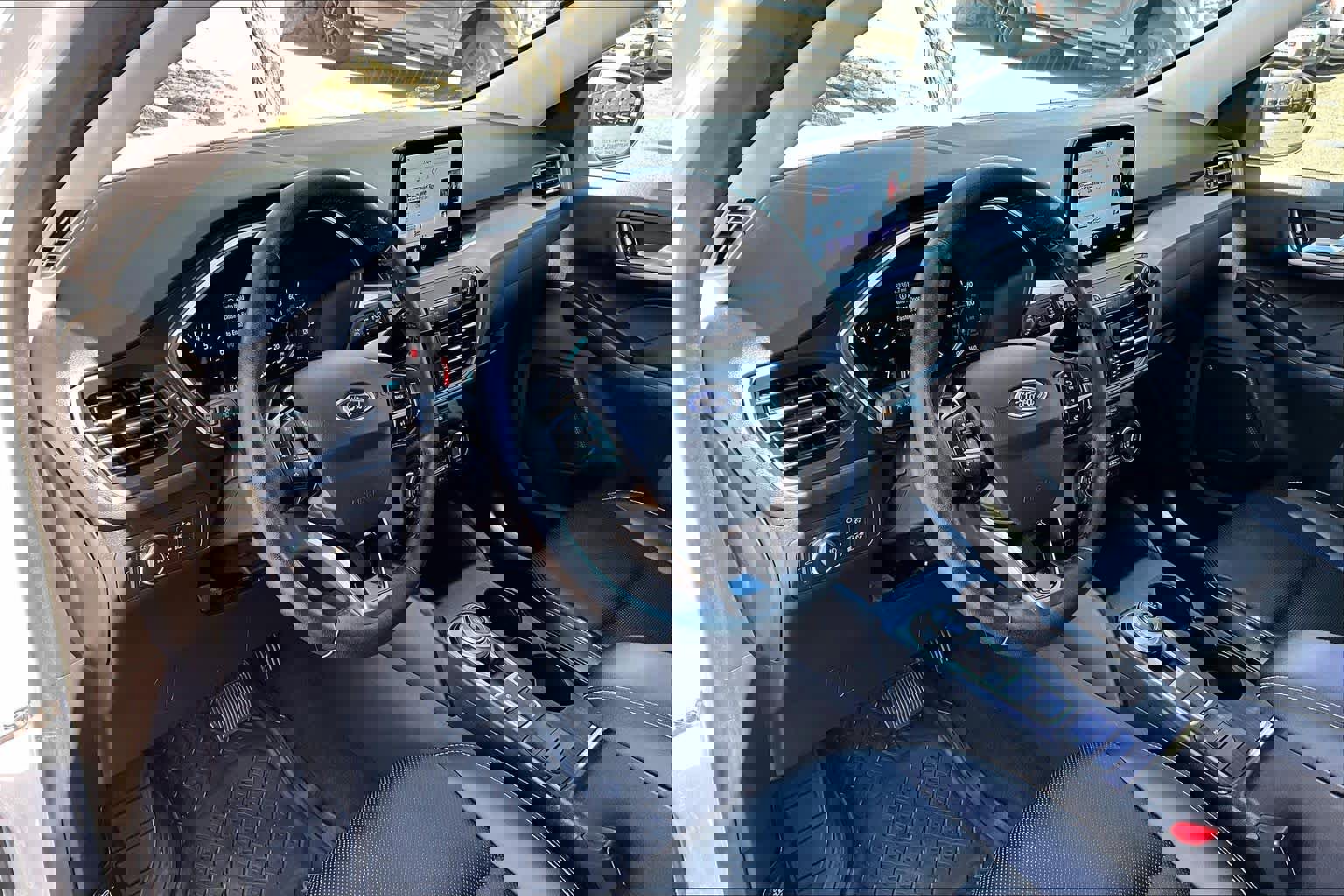 Used 2021 Ford Escape SEL image 17