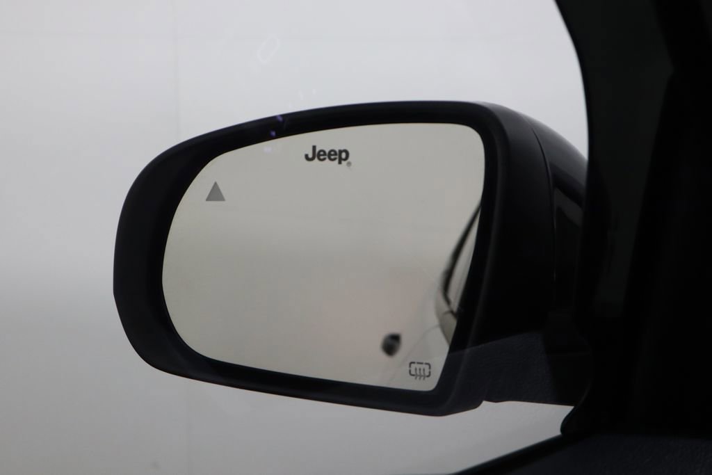 Used 2024 Jeep Compass Sport AWD/4WD image 41