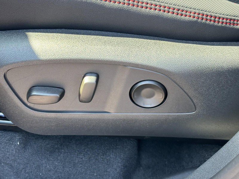 New 2026 Chevrolet Traverse RS w/ LPO, Floor Liner Package image 11