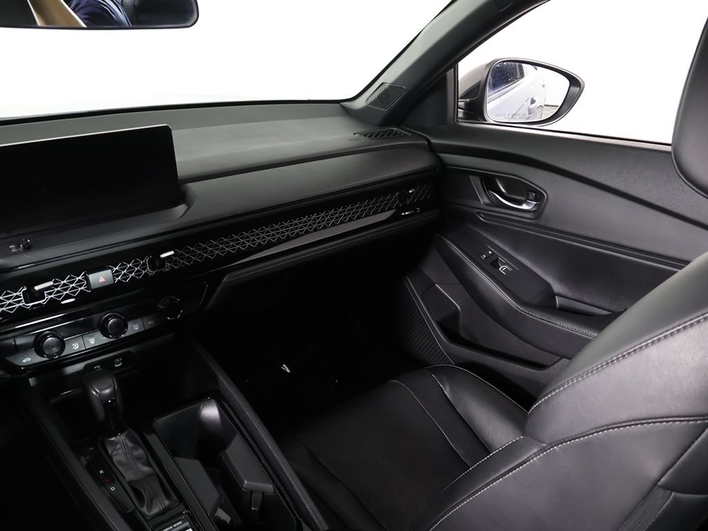Used 2023 Honda Accord Sport image 34