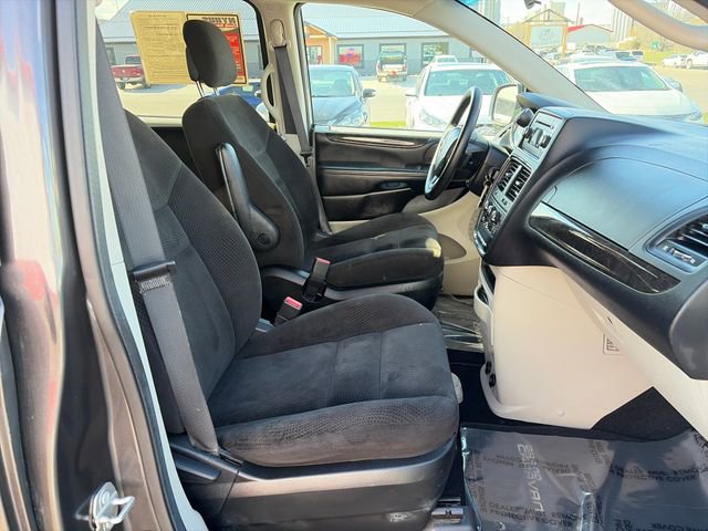 Used 2016 Dodge Grand Caravan SE w/ Quick Order Package 29E SE FWD image 22