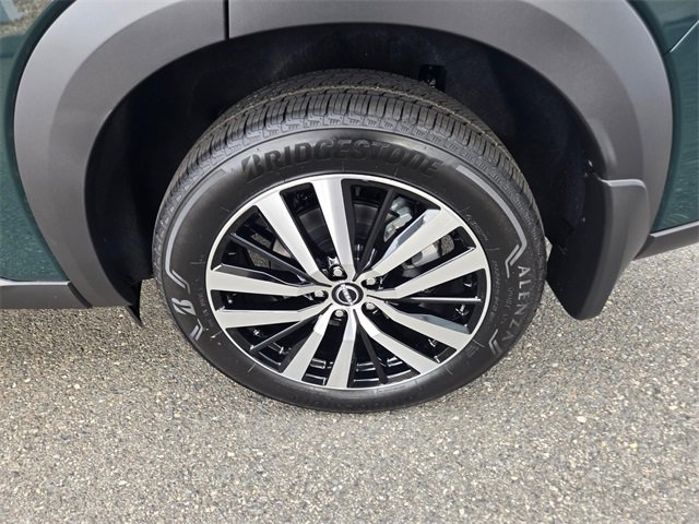 New 2025 Nissan Pathfinder Platinum image 11