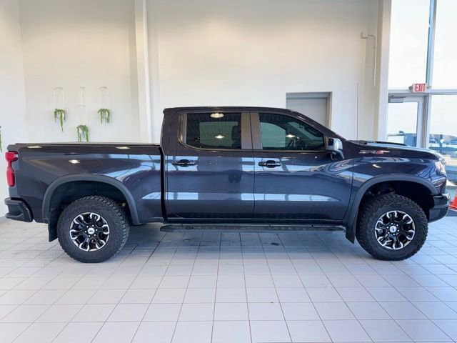 Used 2022 Chevrolet Silverado 1500 ZR2 image 36