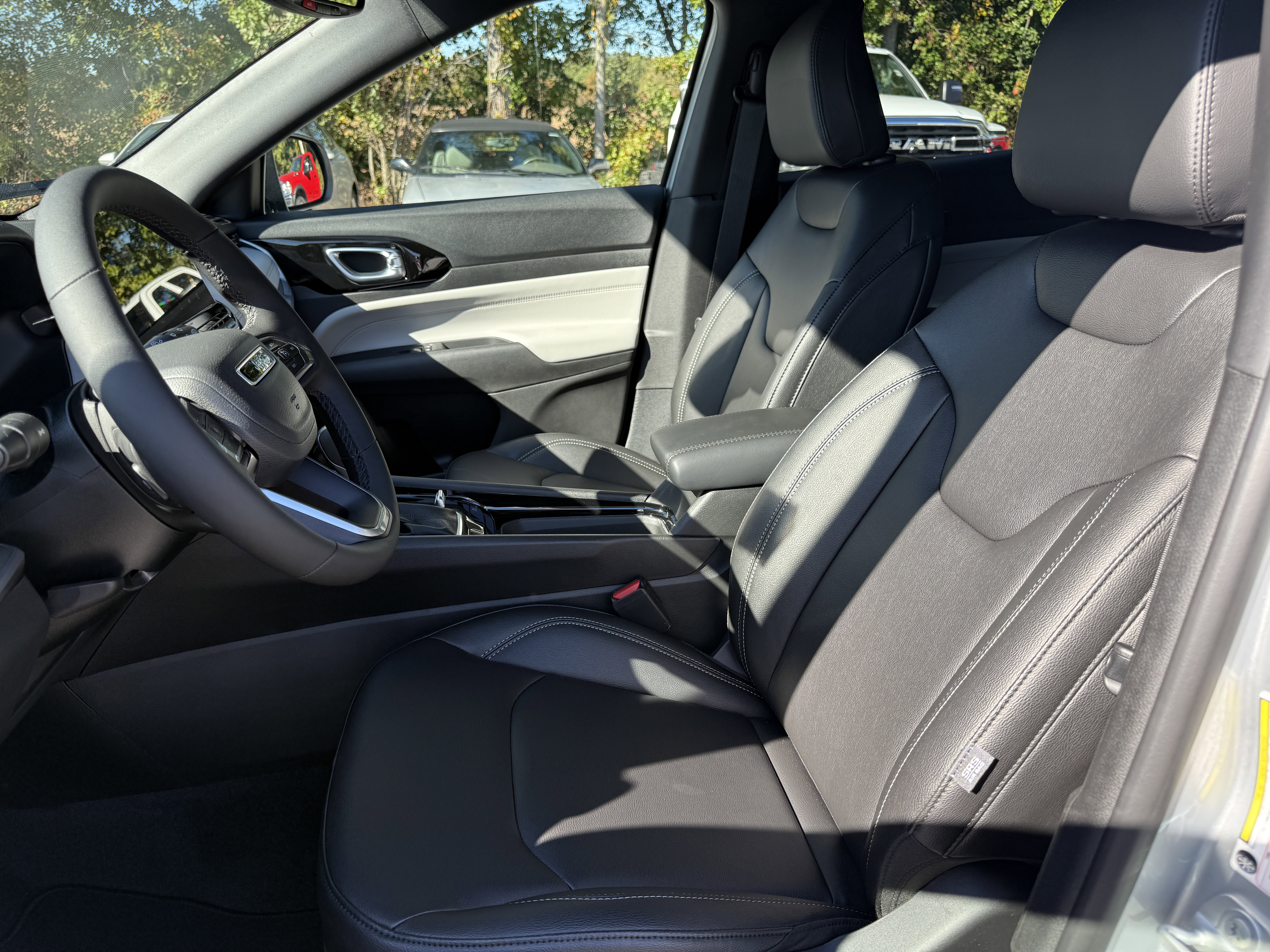 New 2026 Jeep Compass Limited image 16