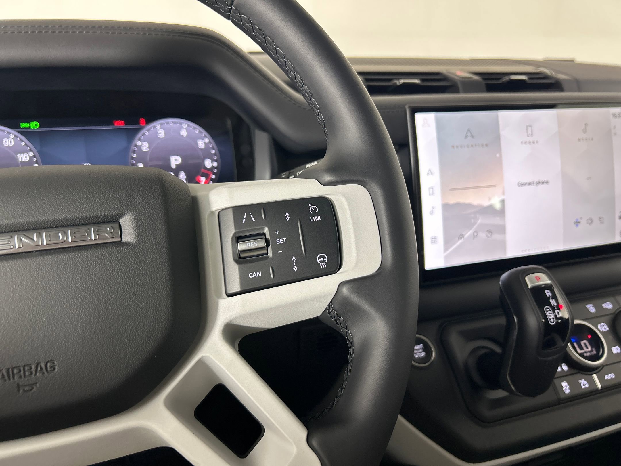 New 2025 Land Rover Defender 130 S image 24