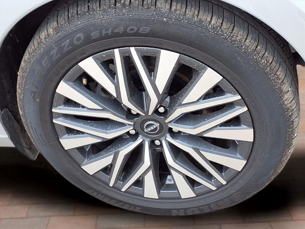 Used 2024 Nissan Altima 2.5 SV FWD image 29