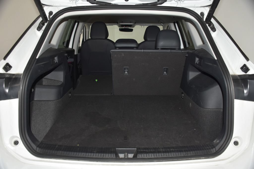Used 2026 Volkswagen Tiguan SE FWD image 27