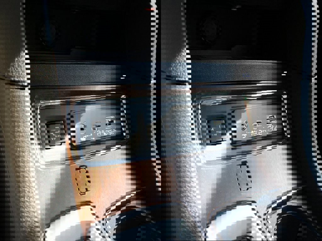 New 2025 Subaru Ascent Touring image 40