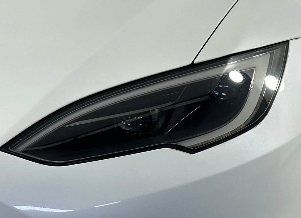 Used 2023 Tesla Model S Standard Range AWD/4WD image 3