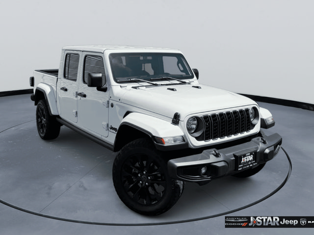 Used 2025 Jeep Gladiator Sport AWD/4WD image 3
