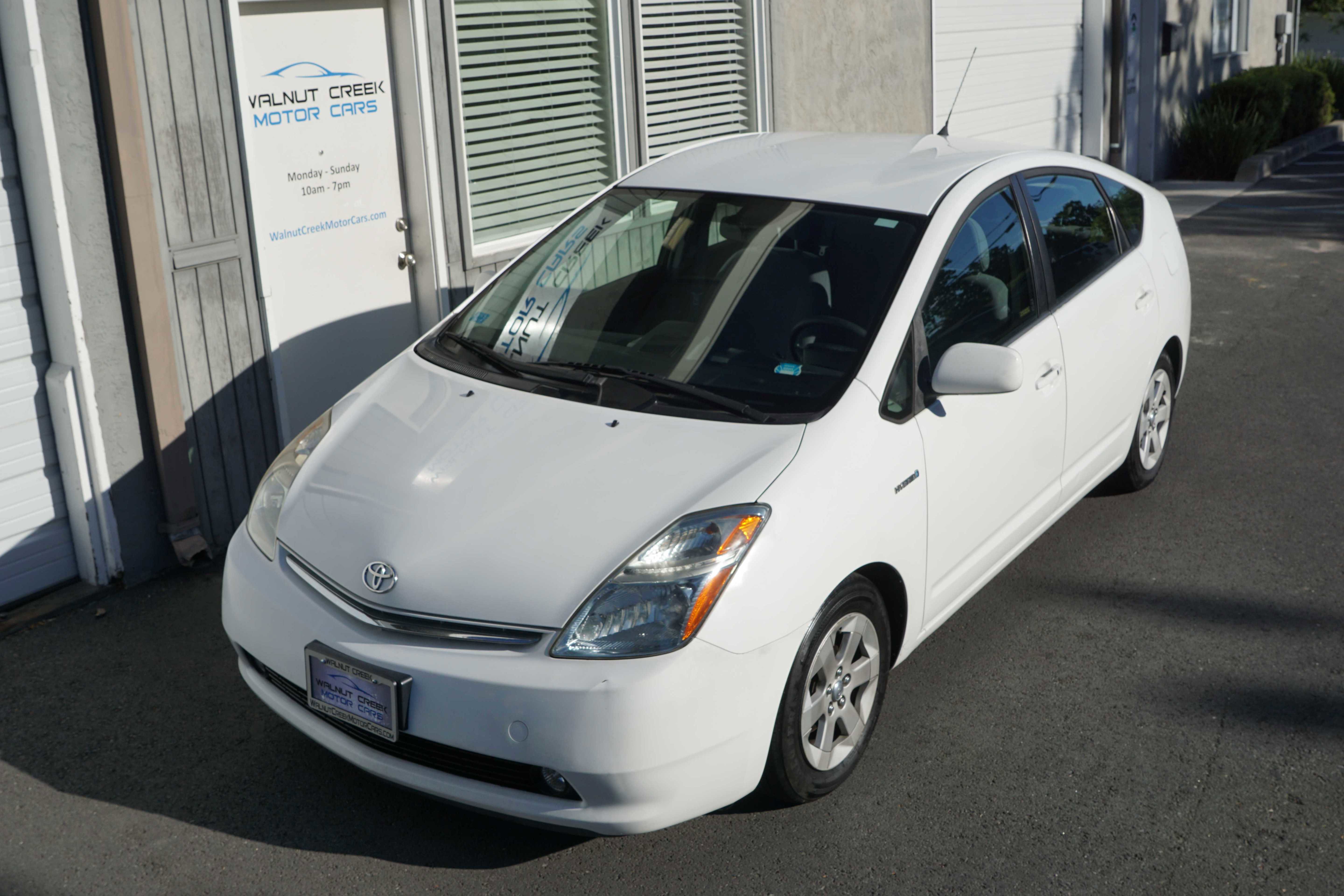 Used 2007 Toyota Prius Touring image 3