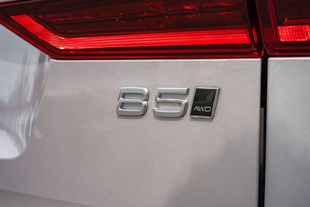 New 2026 Volvo XC60 B5 Plus w/ Protection Package Premier image 9