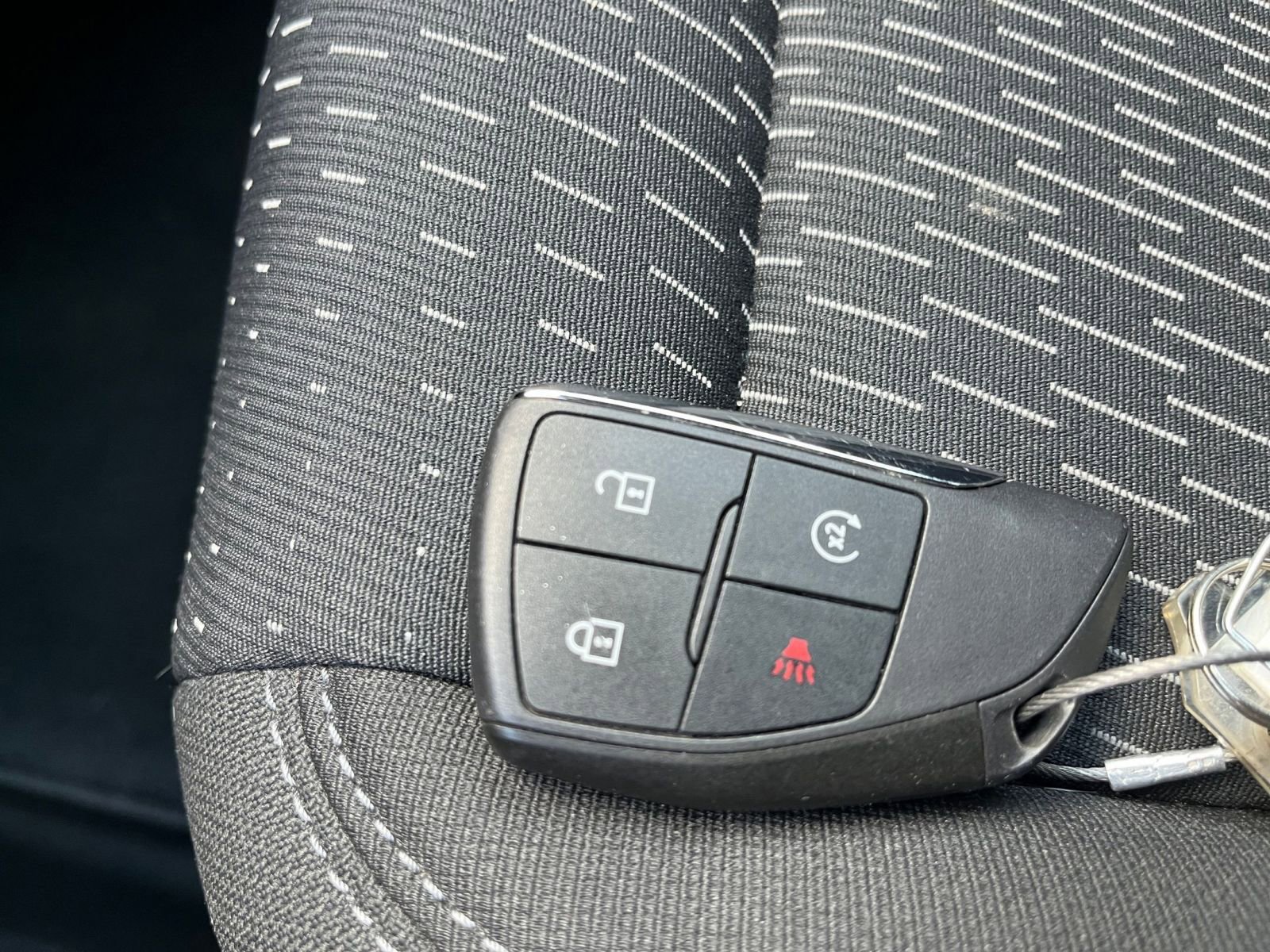 Used 2025 Chevrolet Equinox LT FWD image 21