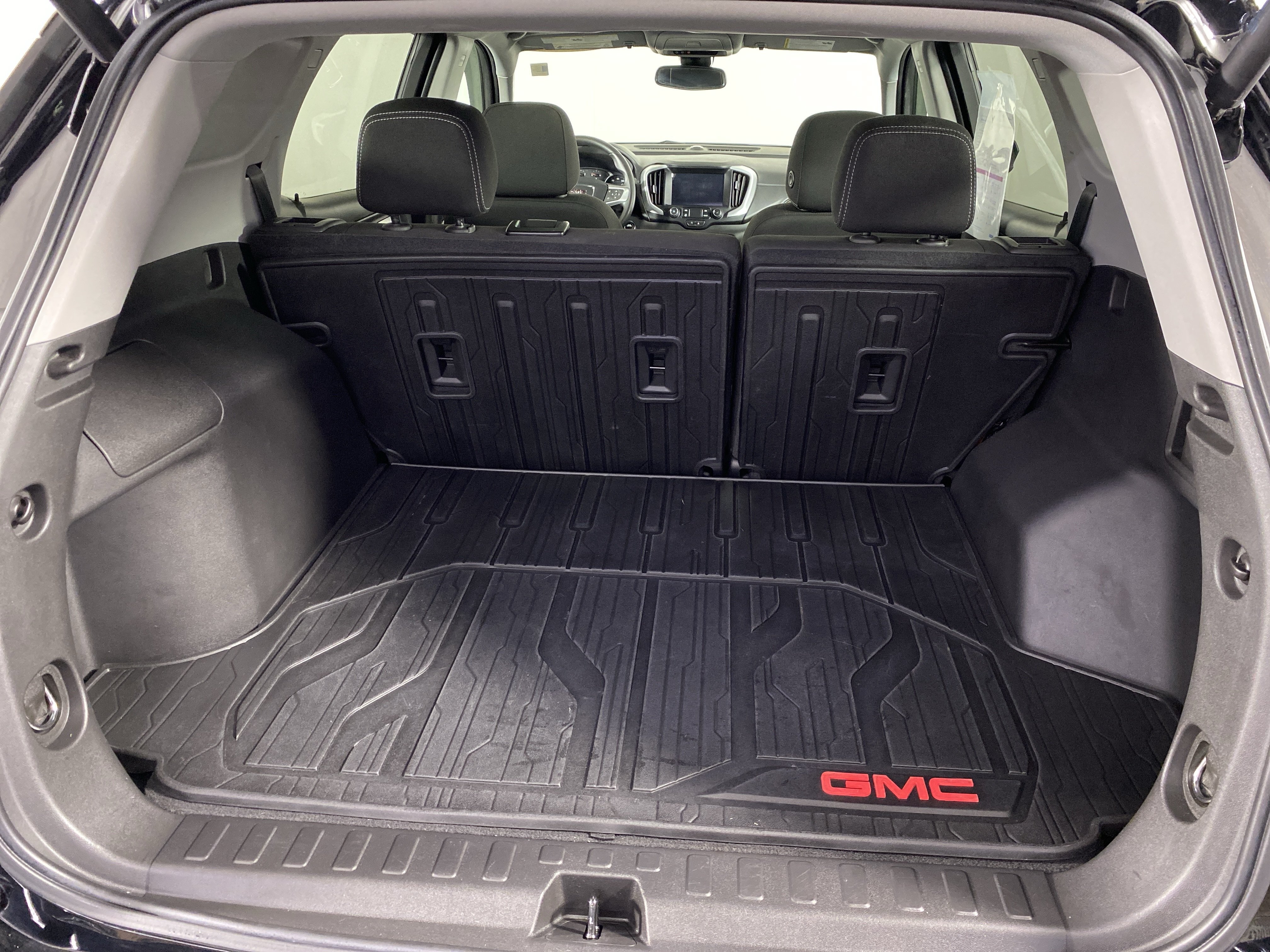 Used 2022 GMC Terrain SLE w/ Driver Convenience Package AWD/4WD image 34