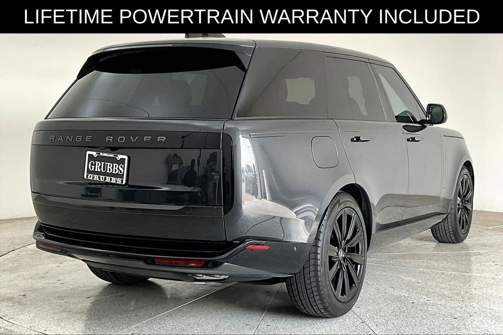 Used 2023 Land Rover Range Rover SE image 2