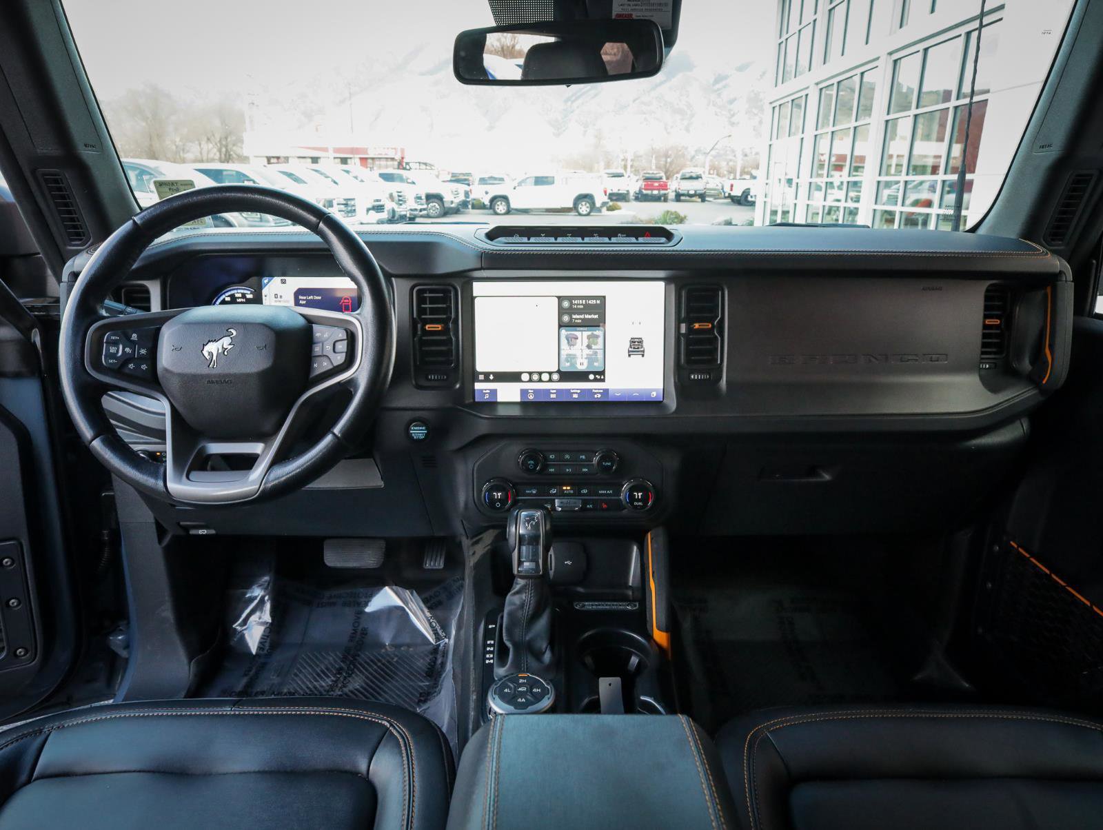 Used 2024 Ford Bronco Badlands image 16