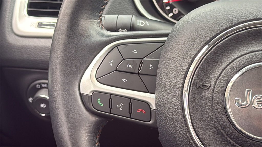 Used 2019 Jeep Compass Latitude w/ Cold Weather Group image 10