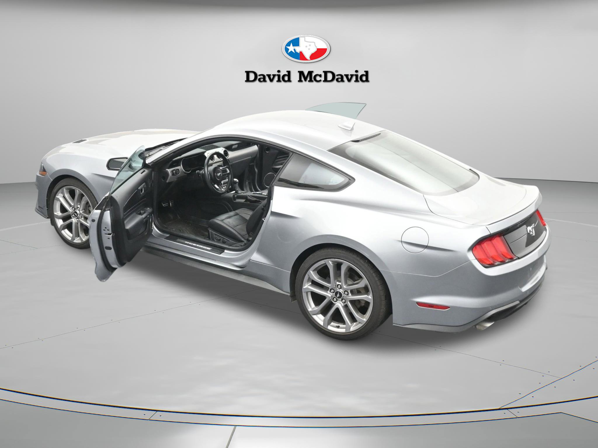 Used 2022 Ford Mustang Premium w/ Equipment Group 201A image 30