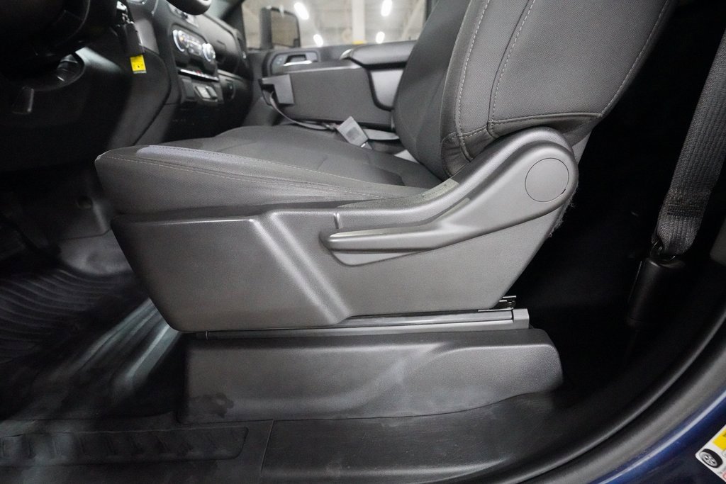 Certified 2022 GMC Sierra 3500 Pro w/ Convenience Package image 25