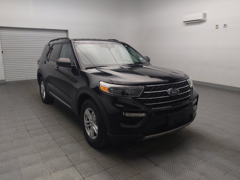 Used 2023 Ford Explorer XLT w/ Equipment Group 202A AWD/4WD image 13