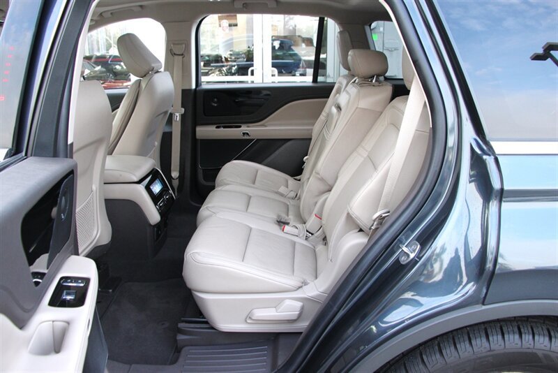 Used 2022 Lincoln Aviator Reserve RWD image 21