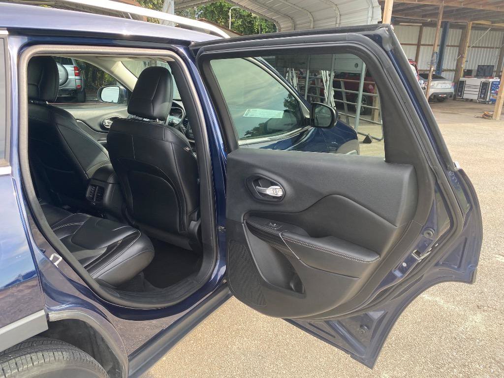 Used 2014 Jeep Cherokee Limited AWD/4WD image 19