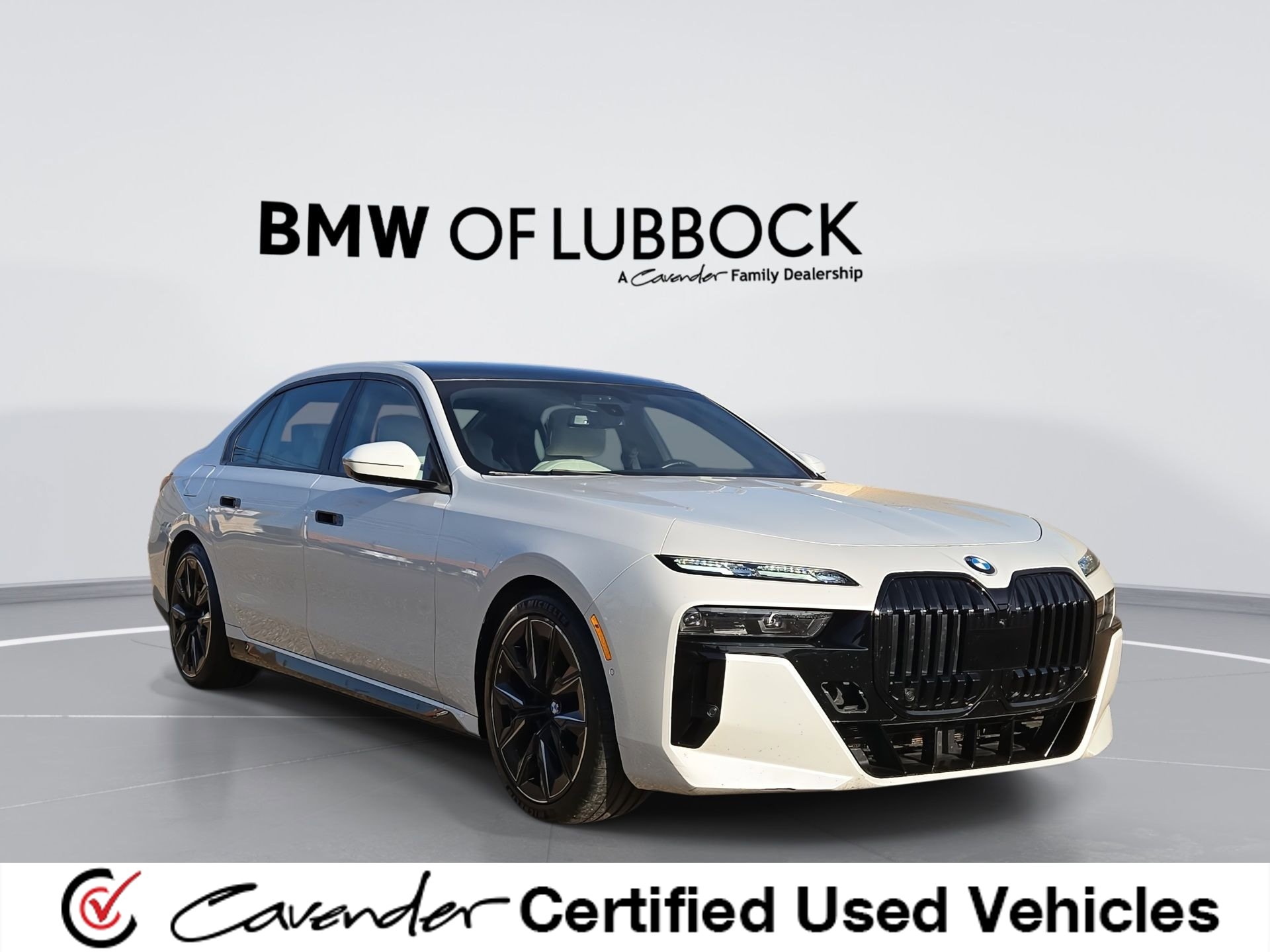 Used 2023 BMW 760i xDrive w/ Executive Package image 1