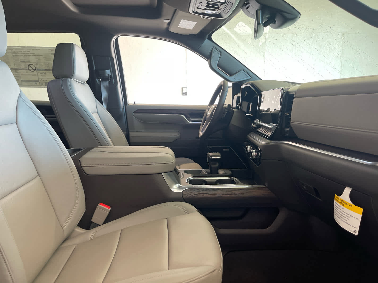 New 2026 GMC Sierra 1500 SLT w/ SLT Premium Plus Package image 27