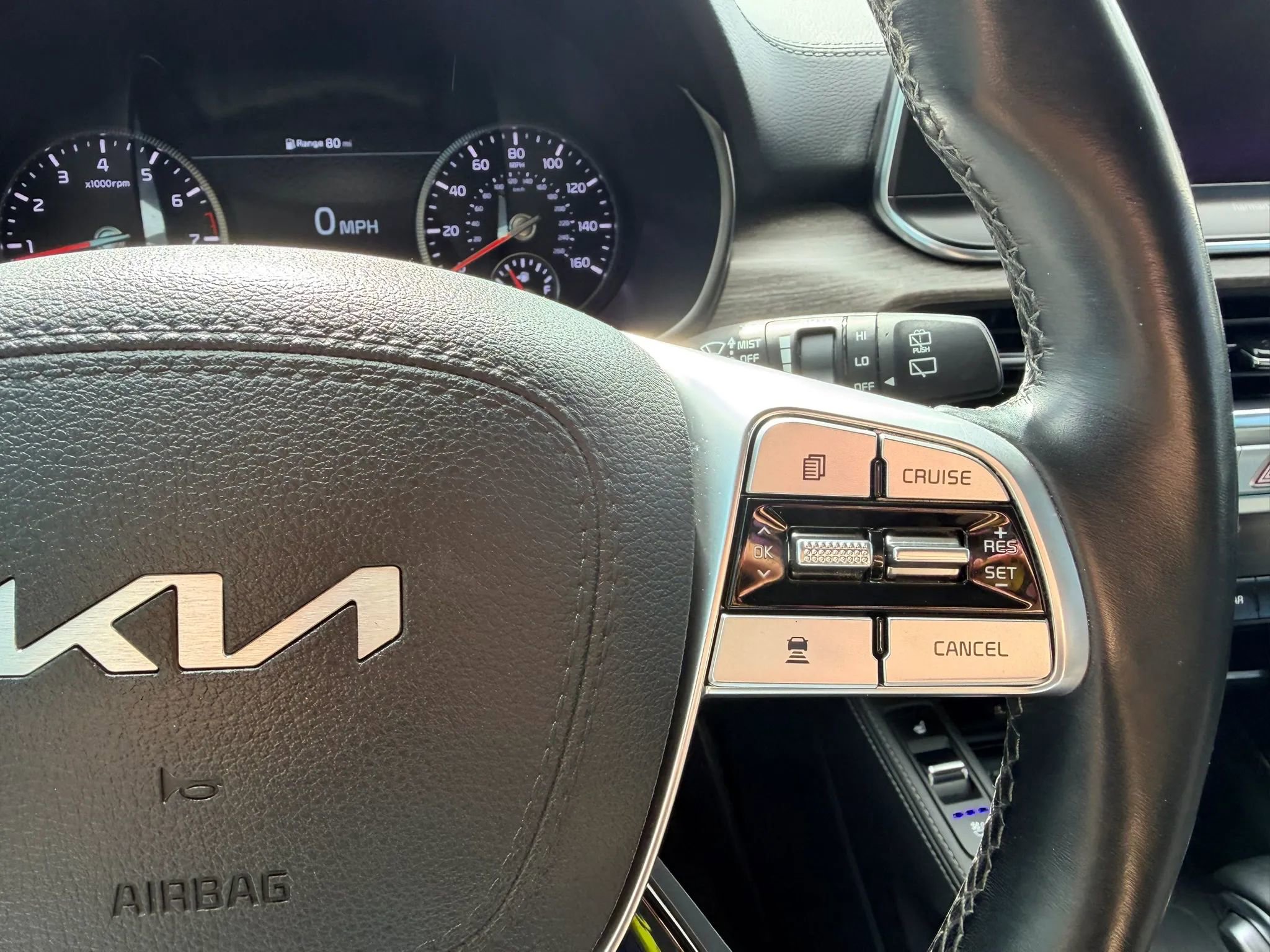 Used 2022 Kia Telluride SX w/ SX Prestige Package image 29