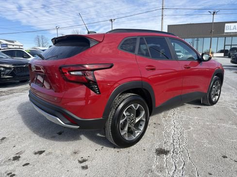 New 2026 Chevrolet Trax LT w/ Driver Confidence Package FWD image 45