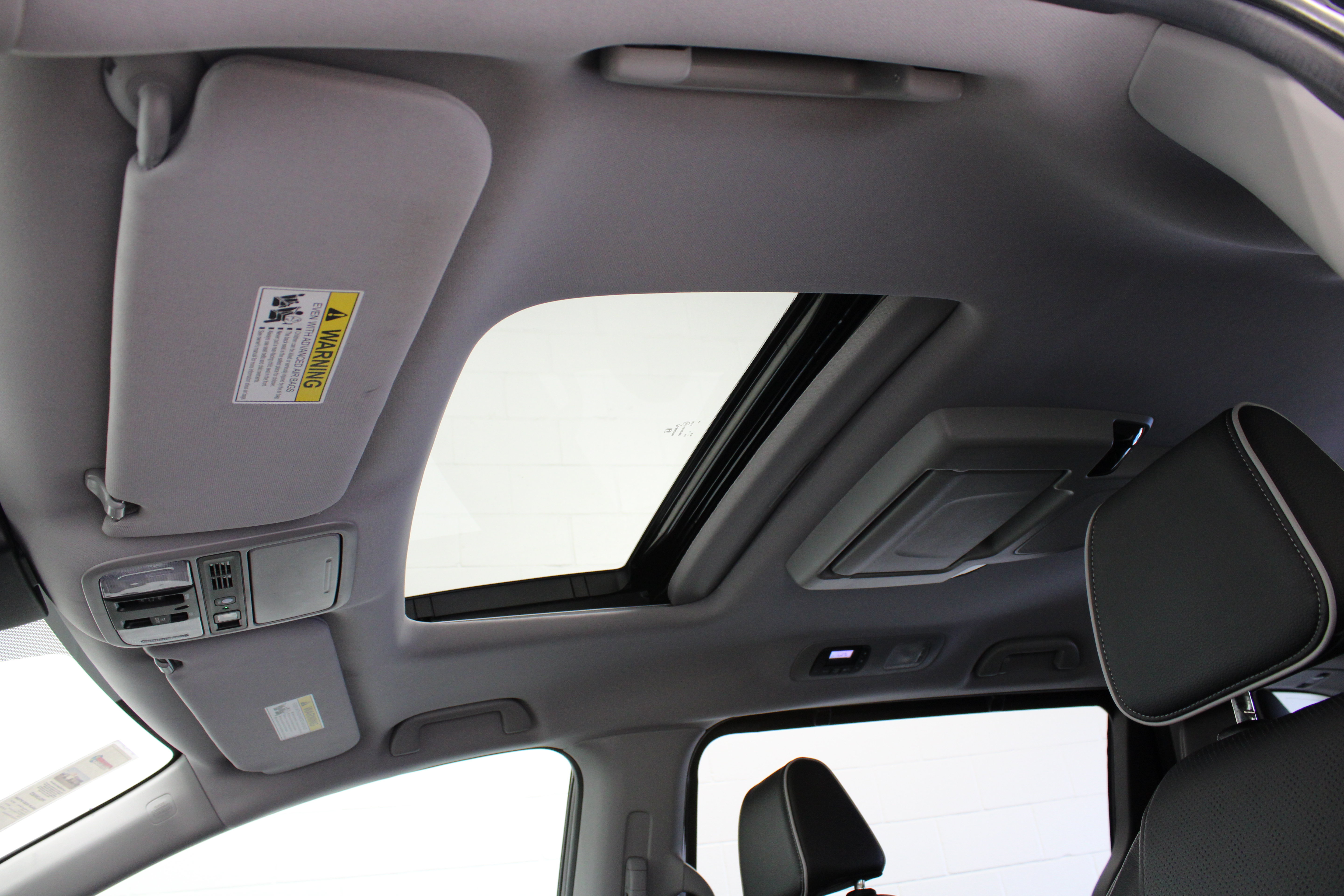 Used 2022 Honda Odyssey Elite image 27