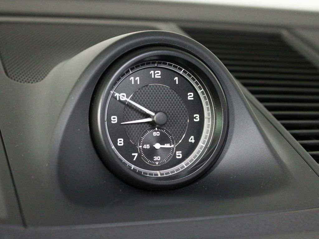 Certified 2025 Porsche Macan image 25