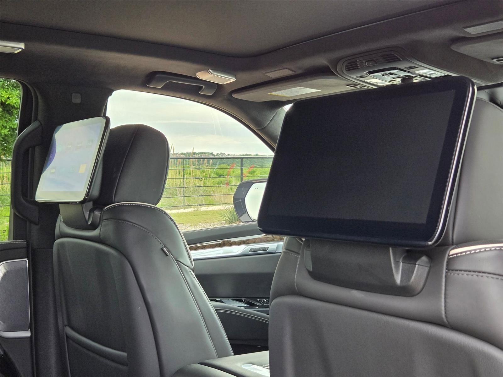 Certified 2025 Cadillac Escalade Sport Platinum AWD/4WD image 32