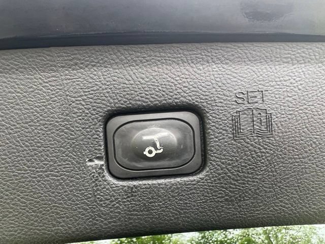 Used 2024 Ford Edge Titanium AWD/4WD image 25