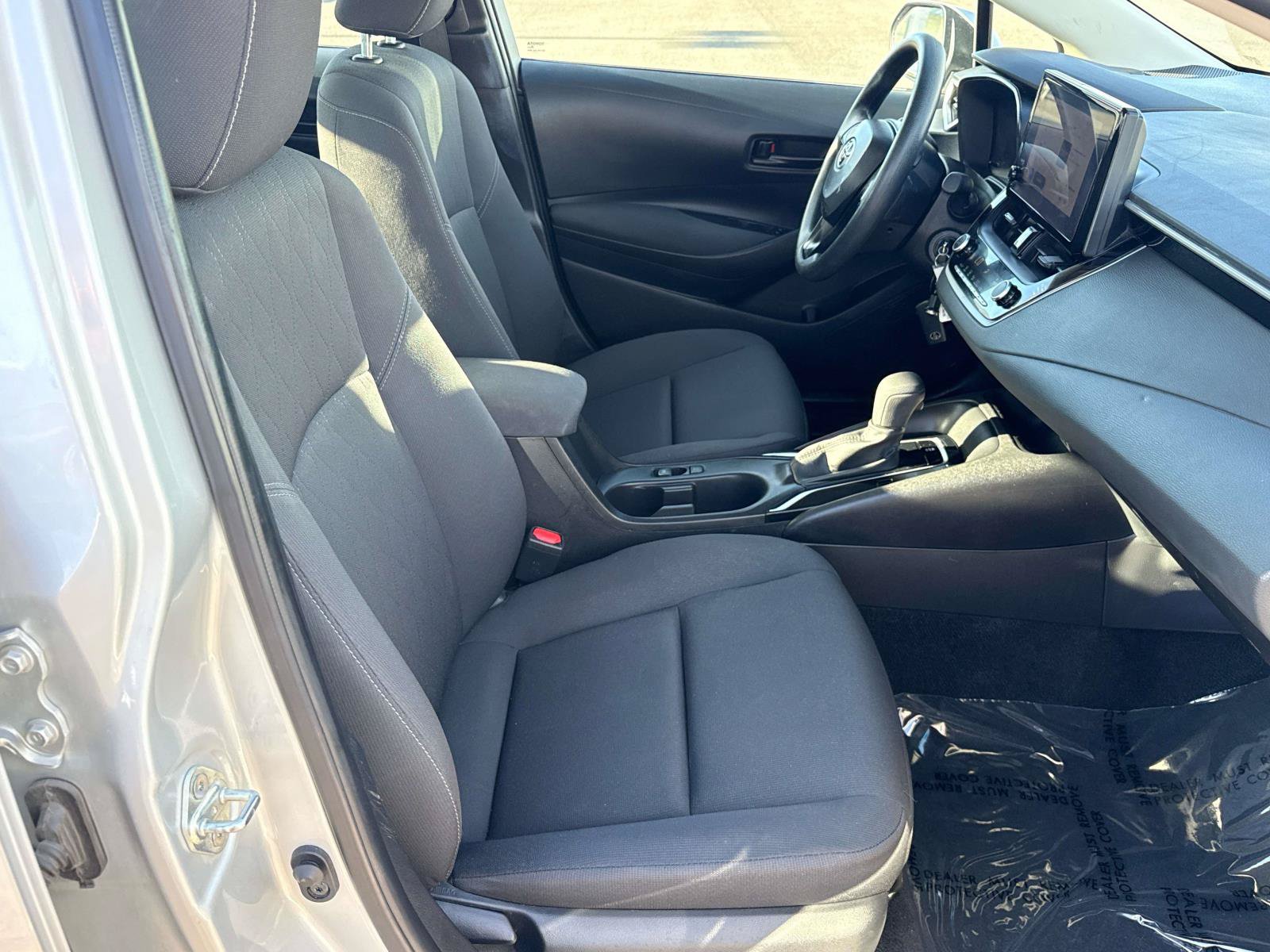 Used 2024 Toyota Corolla LE FWD image 17