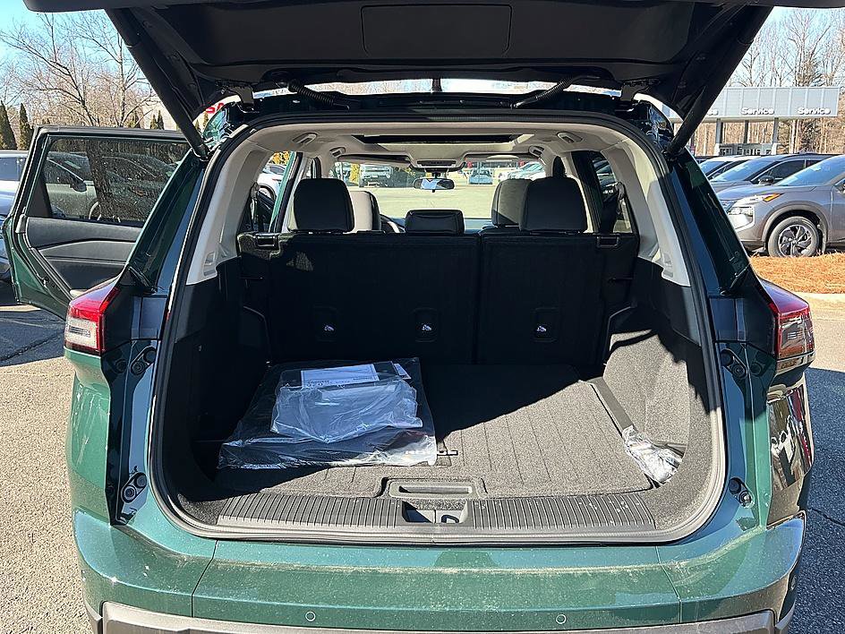 New 2026 Nissan Rogue SV image 20