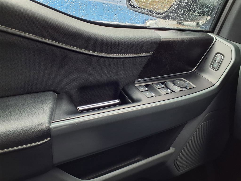 Used 2022 Ford F150 XLT w/ Equipment Group 302A High image 11