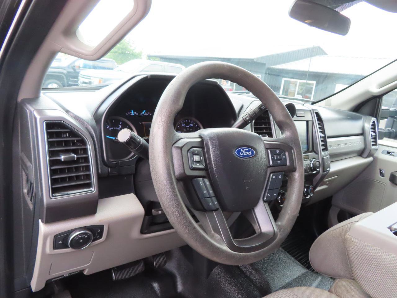 Used 2021 Ford F250 XLT AWD/4WD image 30