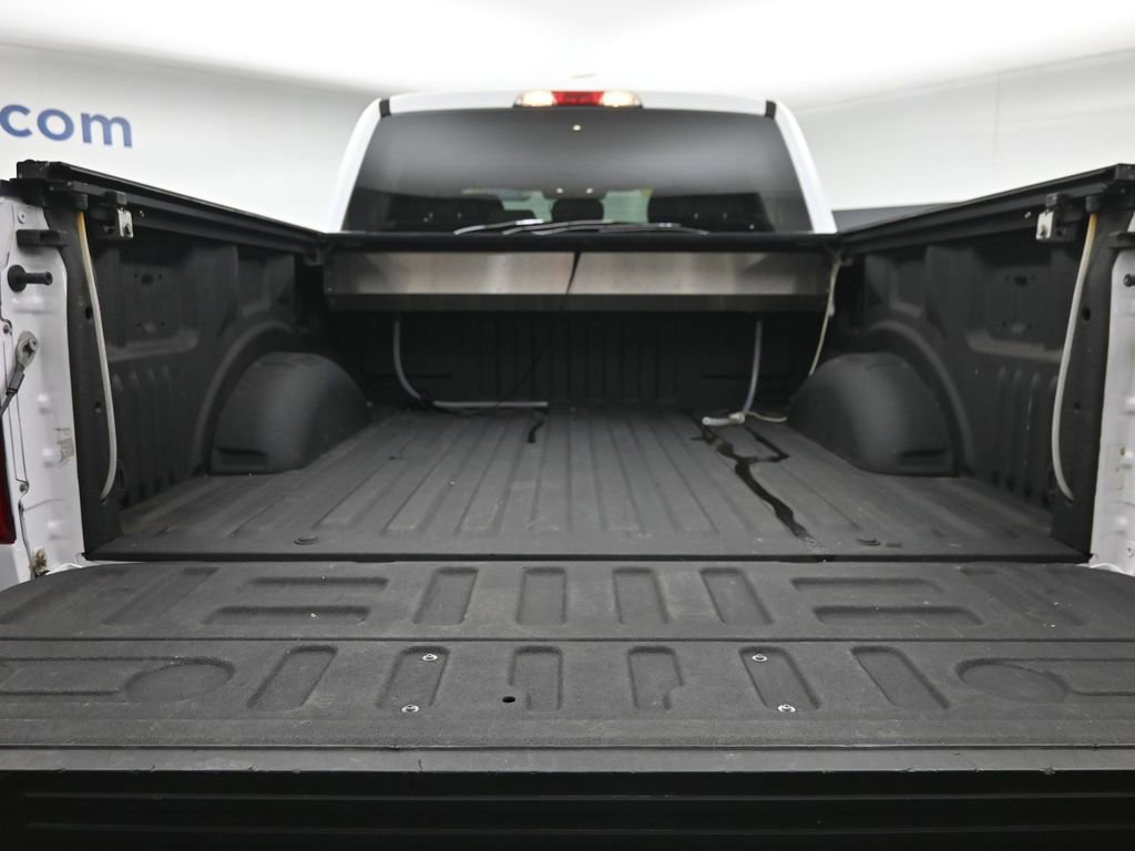 Used 2018 Ford F150 XLT w/ Equipment Group 302A Luxury image 9