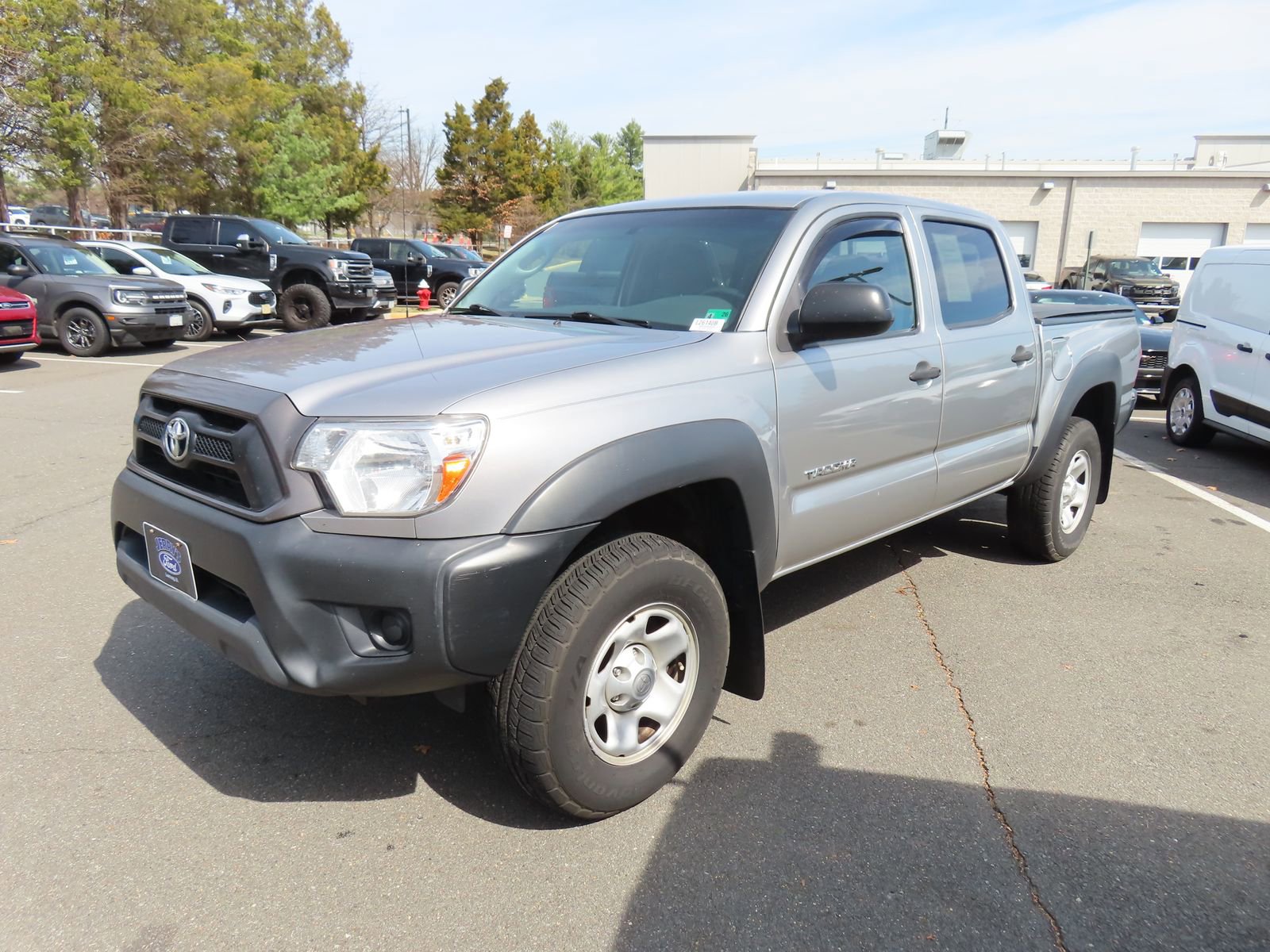 Used 2015 Toyota Tacoma PreRunner w/ Convenience Package image 3