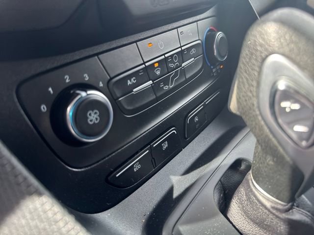 Used 2020 Ford Transit Connect XLT image 29