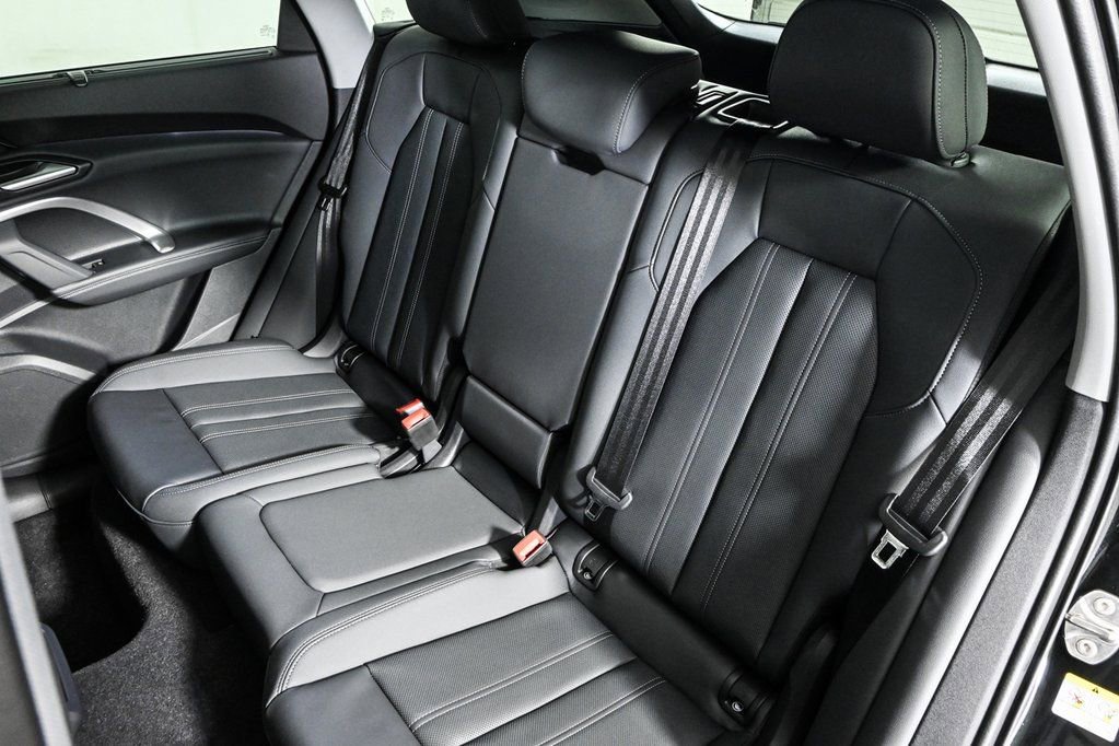 New 2025 Audi Q5 Premium Plus w/ Premium Plus image 18