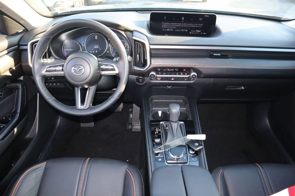 Used 2025 MAZDA CX-50 AWD 2.5 Hybrid w/ Premium Pkg image 12