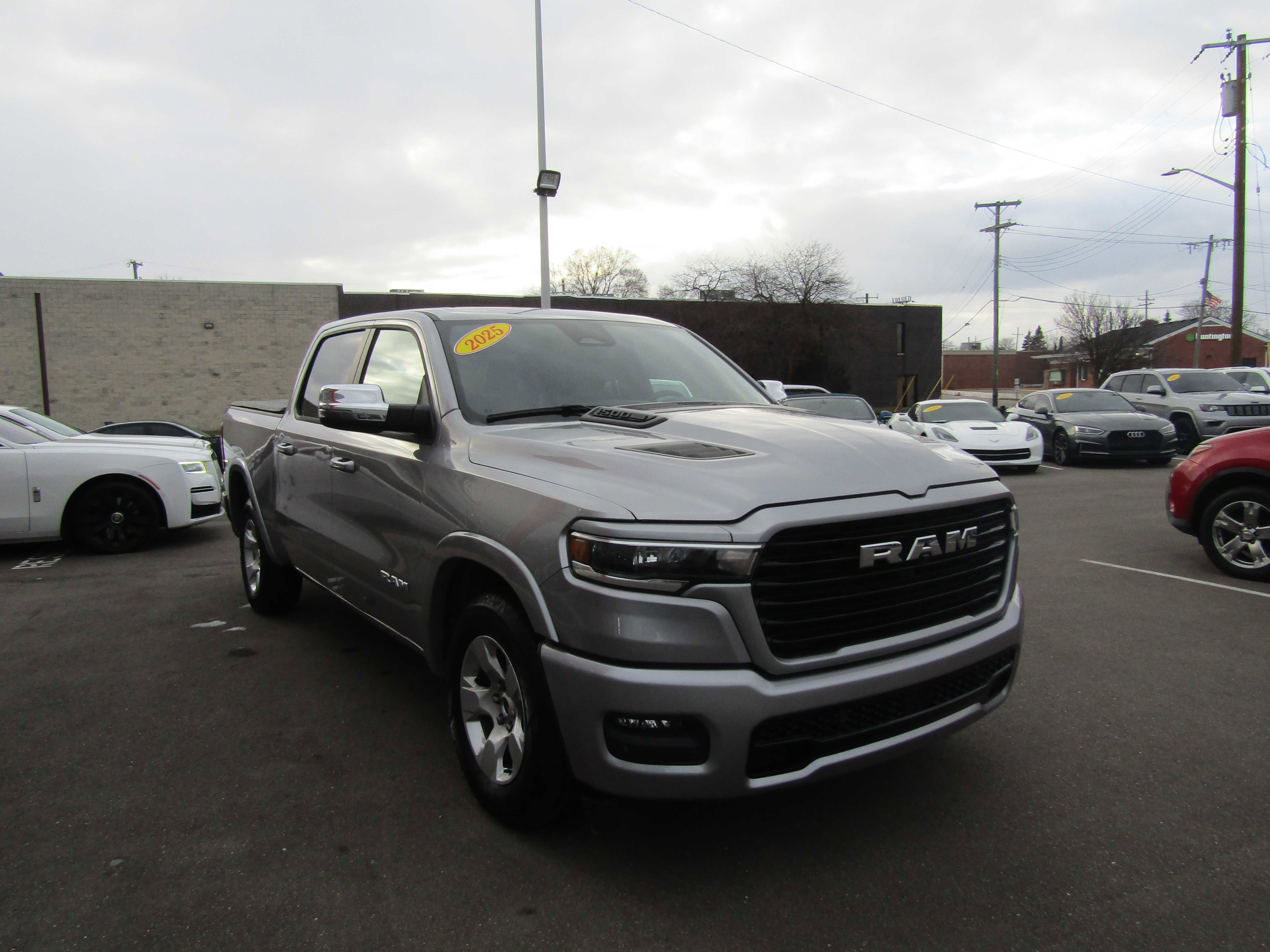 Used 2025 RAM 1500 Laramie w/ Sport Appearance Package image 4