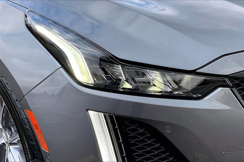 Used 2020 Cadillac CT5 V w/ Platinum Package image 29