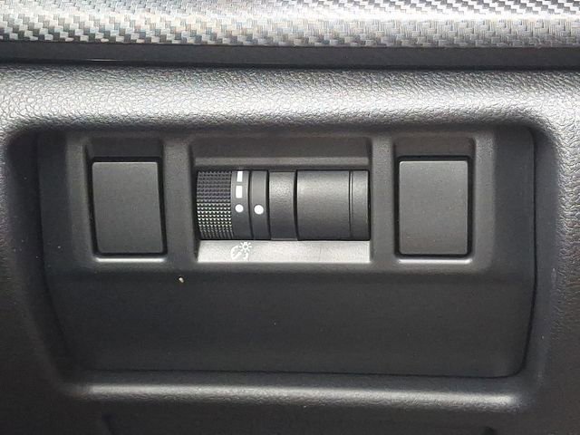 Certified 2024 Subaru Crosstrek 2.0i Premium AWD/4WD image 24